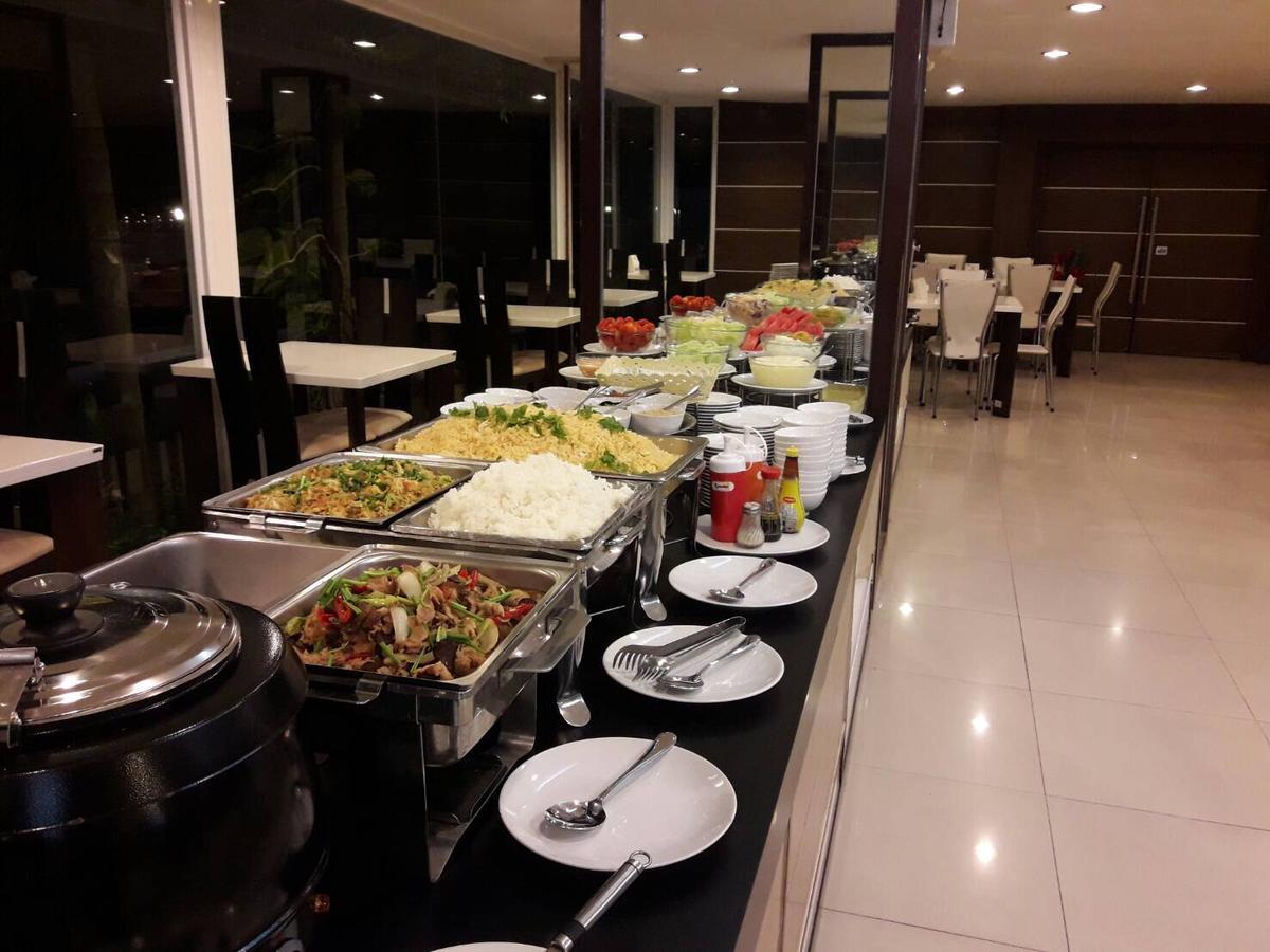 The Residence Prachinburi 304 Bagian luar foto