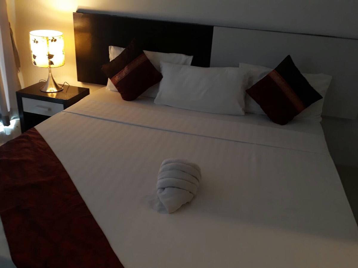 The Residence Prachinburi 304 Bagian luar foto